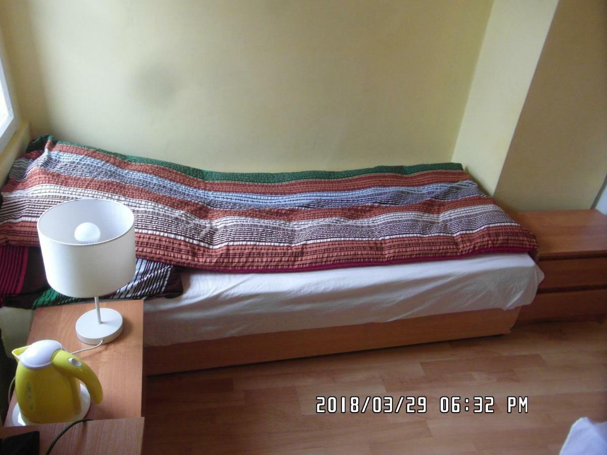 Iwona Hostel - Budget Rooms With Private Bathrooms Sopot Exterior foto